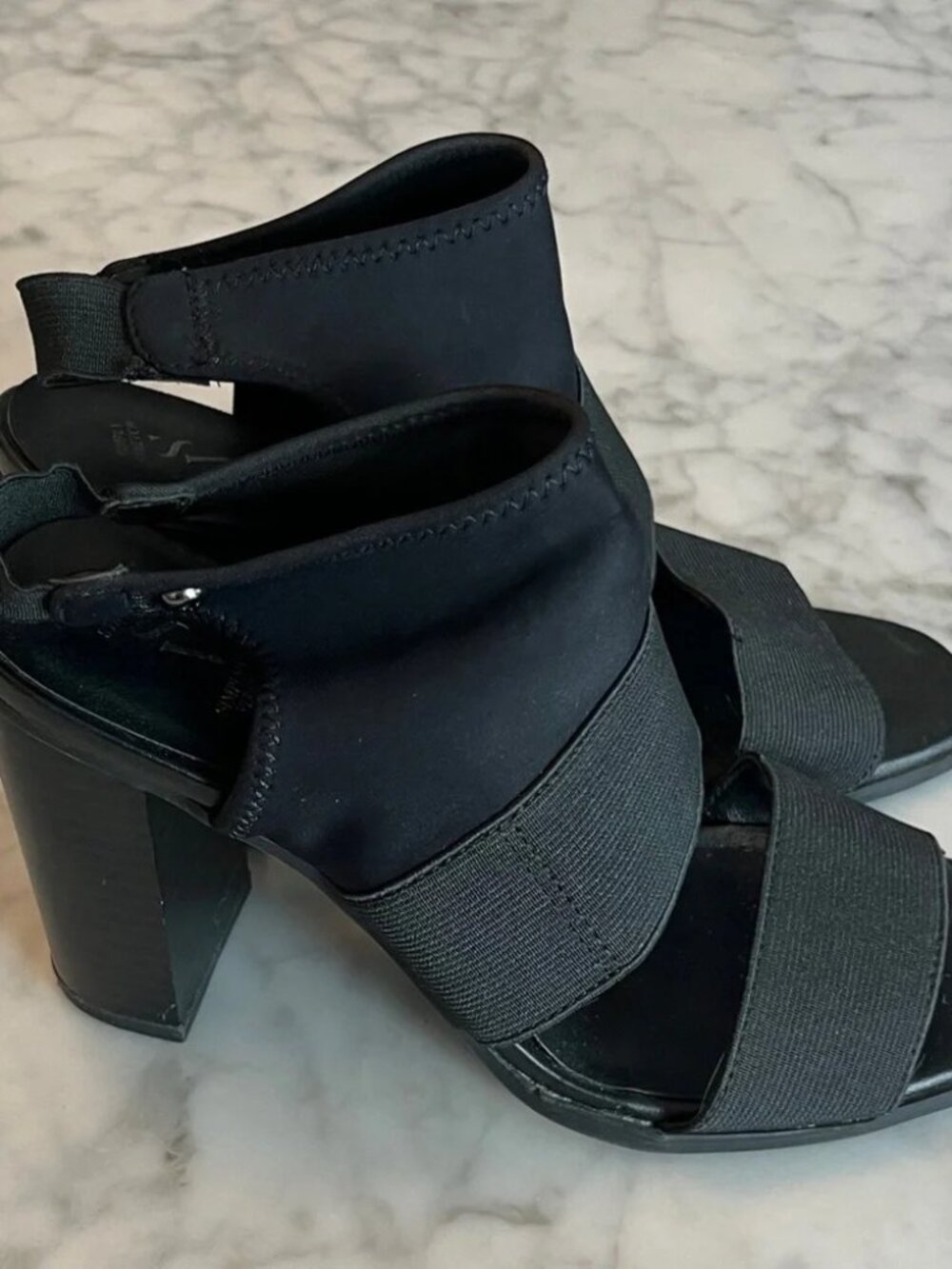 Simply Vera Vera Wang Black Block Heel Sandals